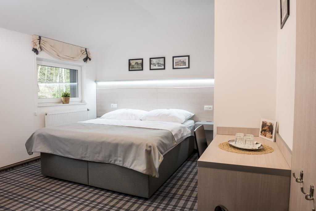 Horský Hotel Dobrá Chata Stachy Esterno foto