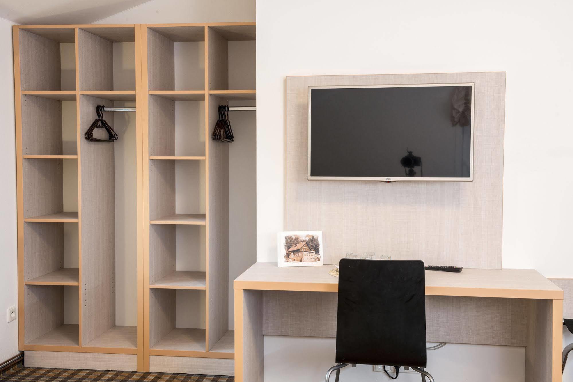 Horský Hotel Dobrá Chata Stachy Esterno foto